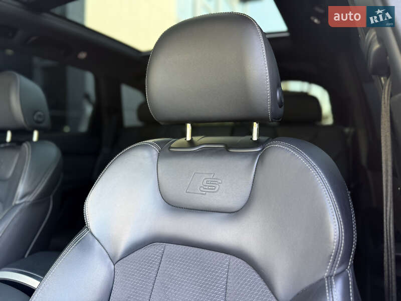 Позашляховик / Кросовер Audi Q7 2021 в Львові