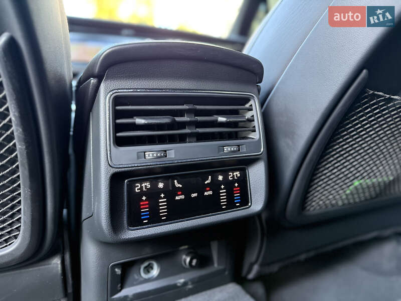 Позашляховик / Кросовер Audi Q7 2021 в Львові