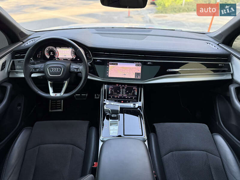 Позашляховик / Кросовер Audi Q7 2021 в Львові