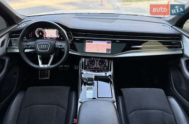 Внедорожник / Кроссовер Audi Q7 2021 в 