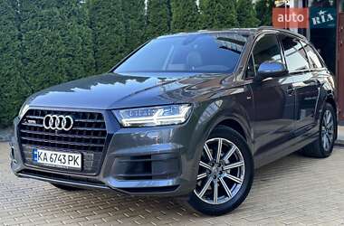 Позашляховик / Кросовер Audi Q7 2019 в 