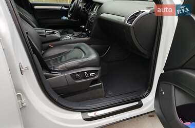 Внедорожник / Кроссовер Audi Q7 2013 в 