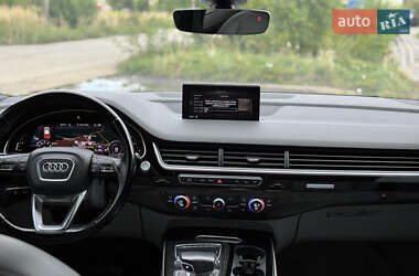Внедорожник / Кроссовер Audi Q7 2019 в 