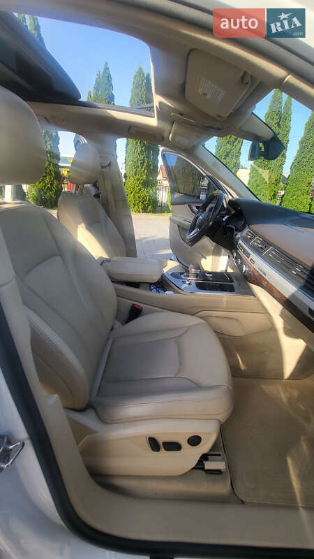 Внедорожник / Кроссовер Audi Q7 2017 в Львове