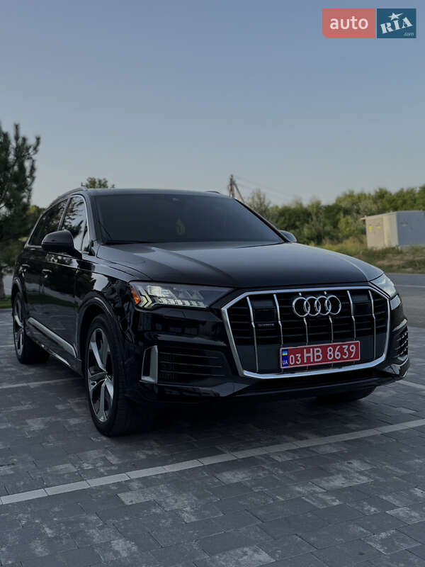 Позашляховик / Кросовер Audi Q7 2020 в Ужгороді
