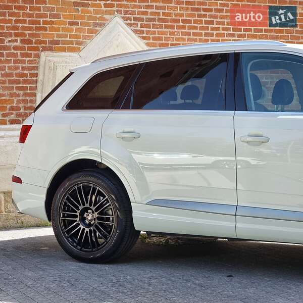 Внедорожник / Кроссовер Audi Q7 2018 в Львове