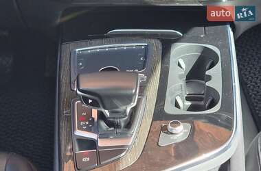 Внедорожник / Кроссовер Audi Q7 2018 в 