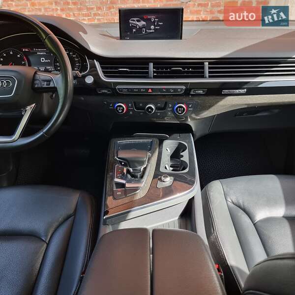 Внедорожник / Кроссовер Audi Q7 2018 в Львове