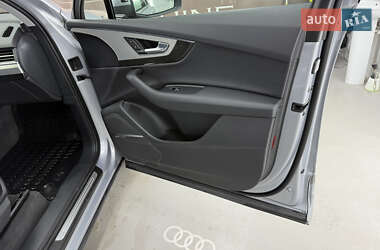 Внедорожник / Кроссовер Audi Q7 2018 в Черновцах