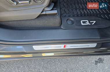 Внедорожник / Кроссовер Audi Q7 2023 в 