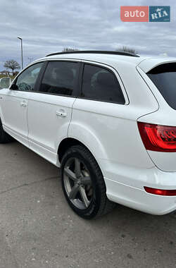 Позашляховик / Кросовер Audi Q7 2014 в 