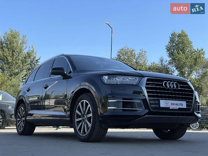 Внедорожник / Кроссовер Audi Q7 2015 в Бердичеве