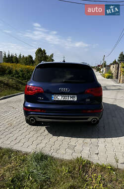 Позашляховик / Кросовер Audi Q7 2011 в 
