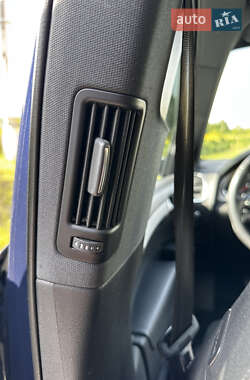 Позашляховик / Кросовер Audi Q7 2011 в 