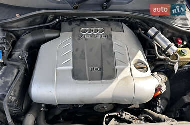 Позашляховик / Кросовер Audi Q7 2011 в 