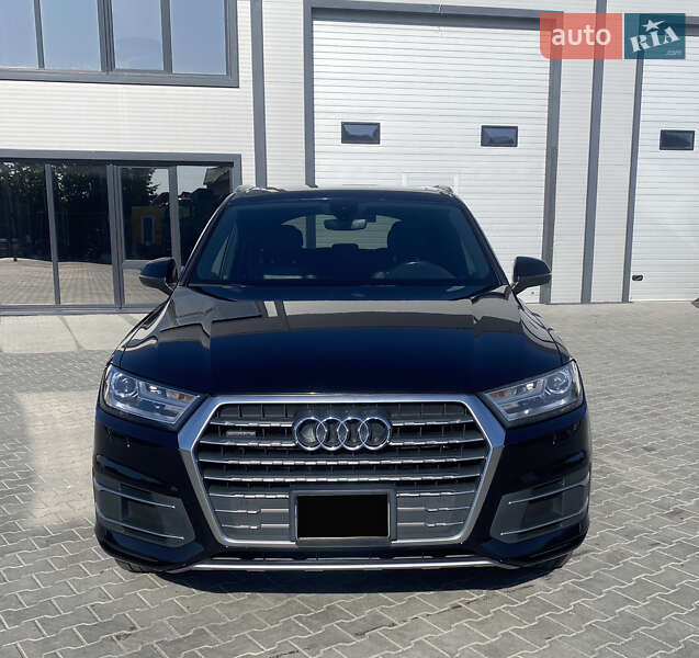 Позашляховик / Кросовер Audi Q7 2017 в Вінниці