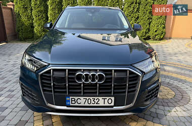 Внедорожник / Кроссовер Audi Q7 2020 в 