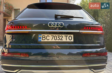 Внедорожник / Кроссовер Audi Q7 2020 в 