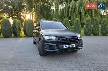Позашляховик / Кросовер Audi Q7 2015 в 