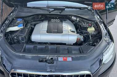 Внедорожник / Кроссовер Audi Q7 2010 в 