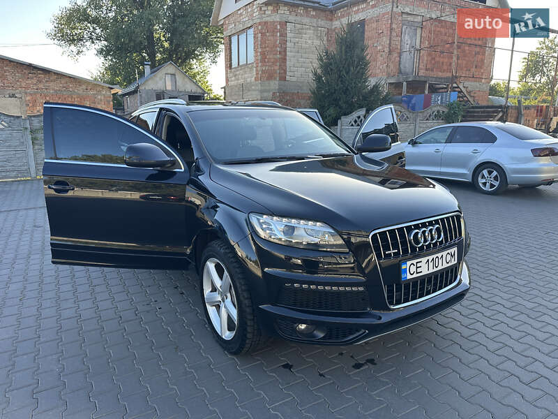 Внедорожник / Кроссовер Audi Q7 2015 в Черновцах