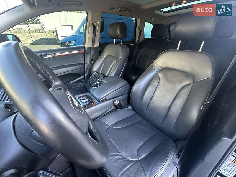 Внедорожник / Кроссовер Audi Q7 2015 в Черновцах