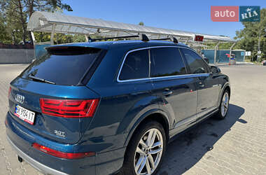 Внедорожник / Кроссовер Audi Q7 2018 в 