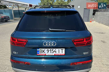 Внедорожник / Кроссовер Audi Q7 2018 в 