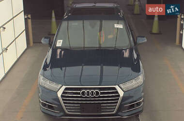 Внедорожник / Кроссовер Audi Q7 2018 в 