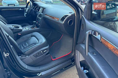 Внедорожник / Кроссовер Audi Q7 2015 в 