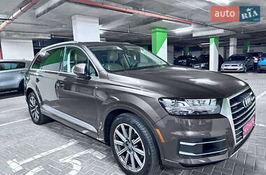 Внедорожник / Кроссовер Audi Q7 2019 в 