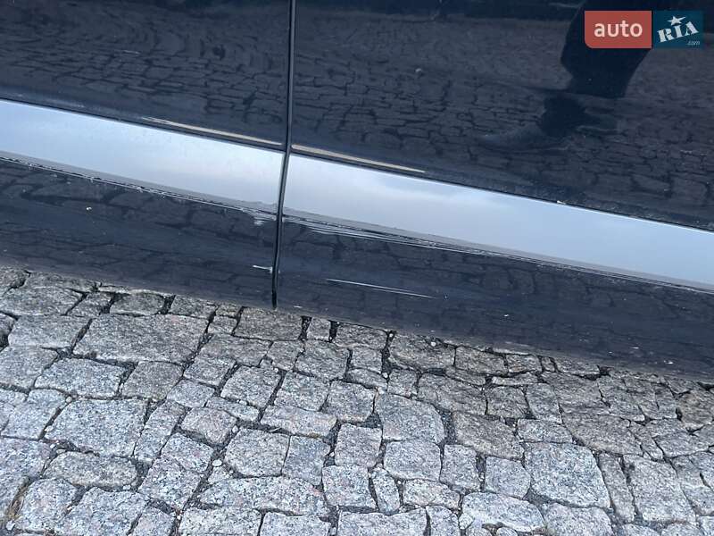 Позашляховик / Кросовер Audi Q7 2017 в Сваляві