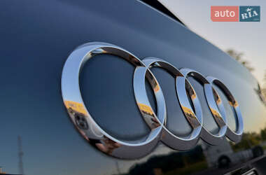 Внедорожник / Кроссовер Audi Q7 2017 в 
