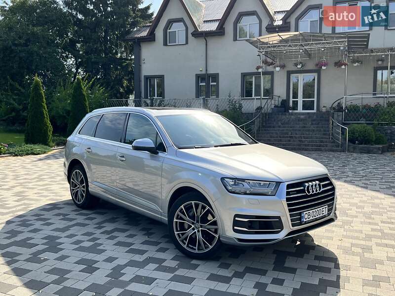 Позашляховик / Кросовер Audi Q7 2017 в 