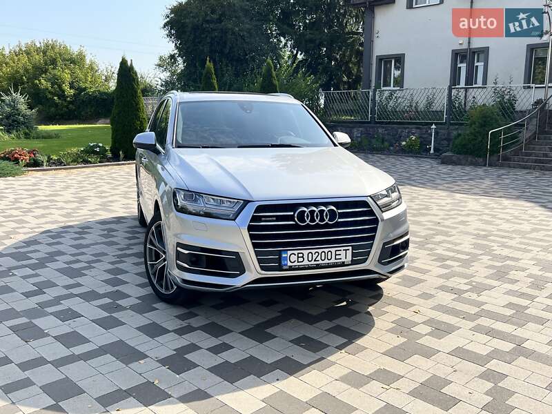 Внедорожник / Кроссовер Audi Q7 2017 в Нежине