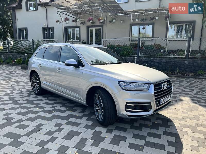 Внедорожник / Кроссовер Audi Q7 2017 в Нежине
