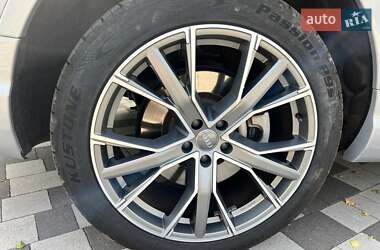 Позашляховик / Кросовер Audi Q7 2017 в 
