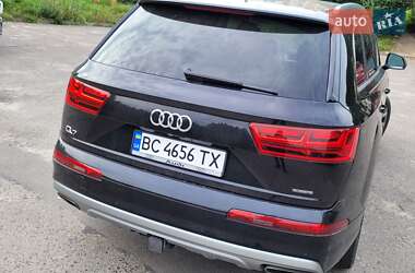 Позашляховик / Кросовер Audi Q7 2018 в 