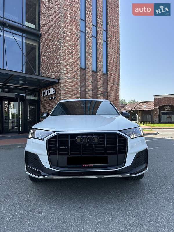 Позашляховик / Кросовер Audi Q7 2022 в Києві