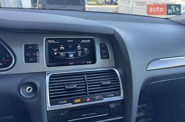 Позашляховик / Кросовер Audi Q7 2015 в 