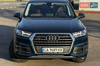 Внедорожник / Кроссовер Audi Q7 2019 в 