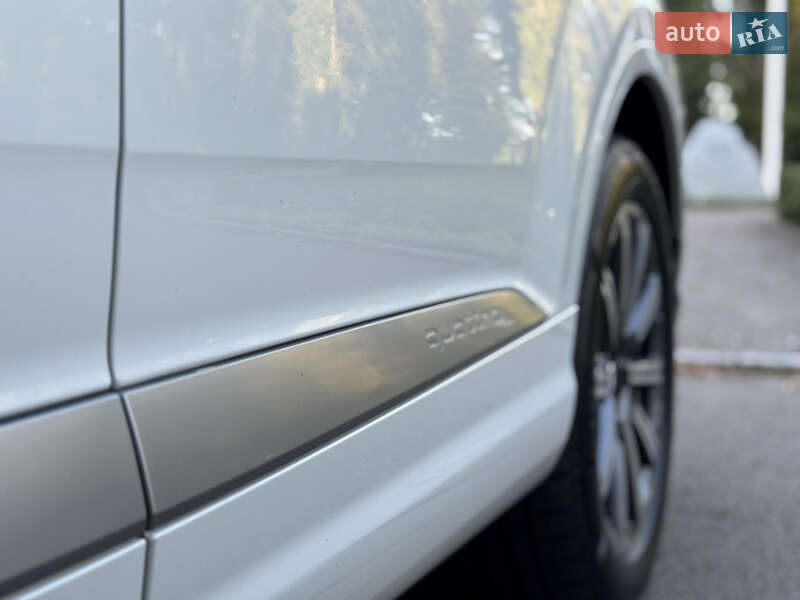Позашляховик / Кросовер Audi Q7 2016 в Києві фото 30 Позашляховик / Кросовер Audi Q7 2016 в Києві