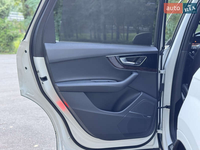 Позашляховик / Кросовер Audi Q7 2016 в Києві фото 62 Позашляховик / Кросовер Audi Q7 2016 в Києві