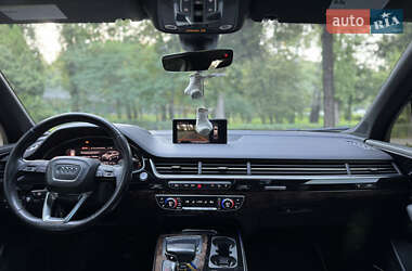 Позашляховик / Кросовер Audi Q7 2016 в 