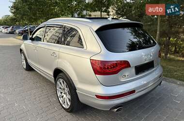 Внедорожник / Кроссовер Audi Q7 2013 в 