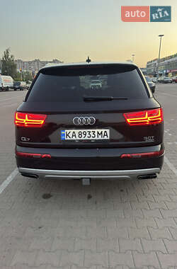 Позашляховик / Кросовер Audi Q7 2016 в 