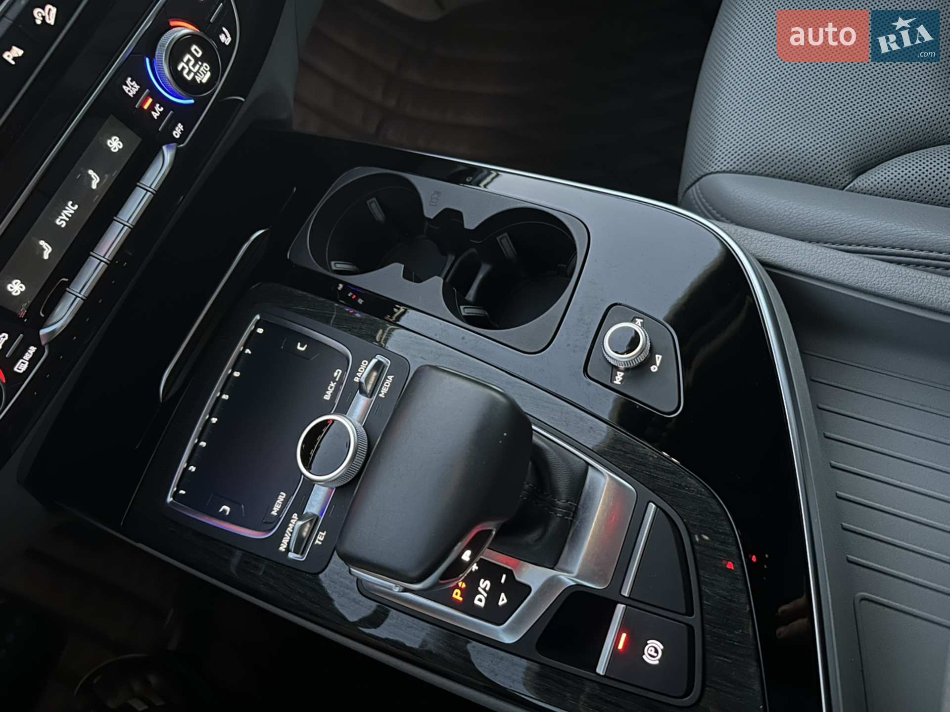 2016 Audi Q7 - мініатюра 32