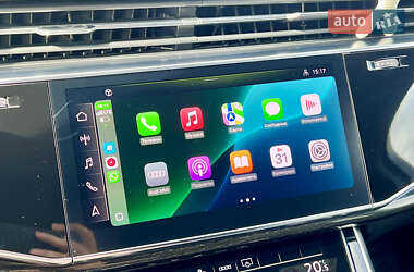 Позашляховик / Кросовер Audi Q7 2021 в 