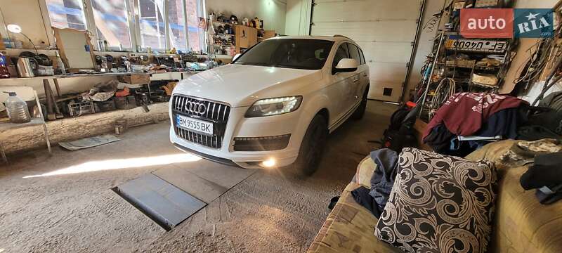 Внедорожник / Кроссовер Audi Q7 2013 в Сумах