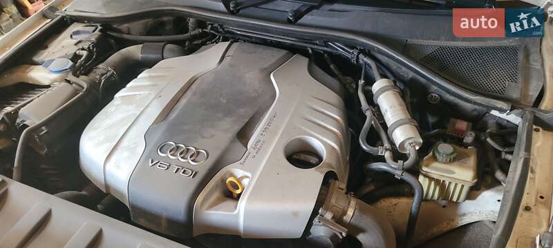 Внедорожник / Кроссовер Audi Q7 2013 в Сумах